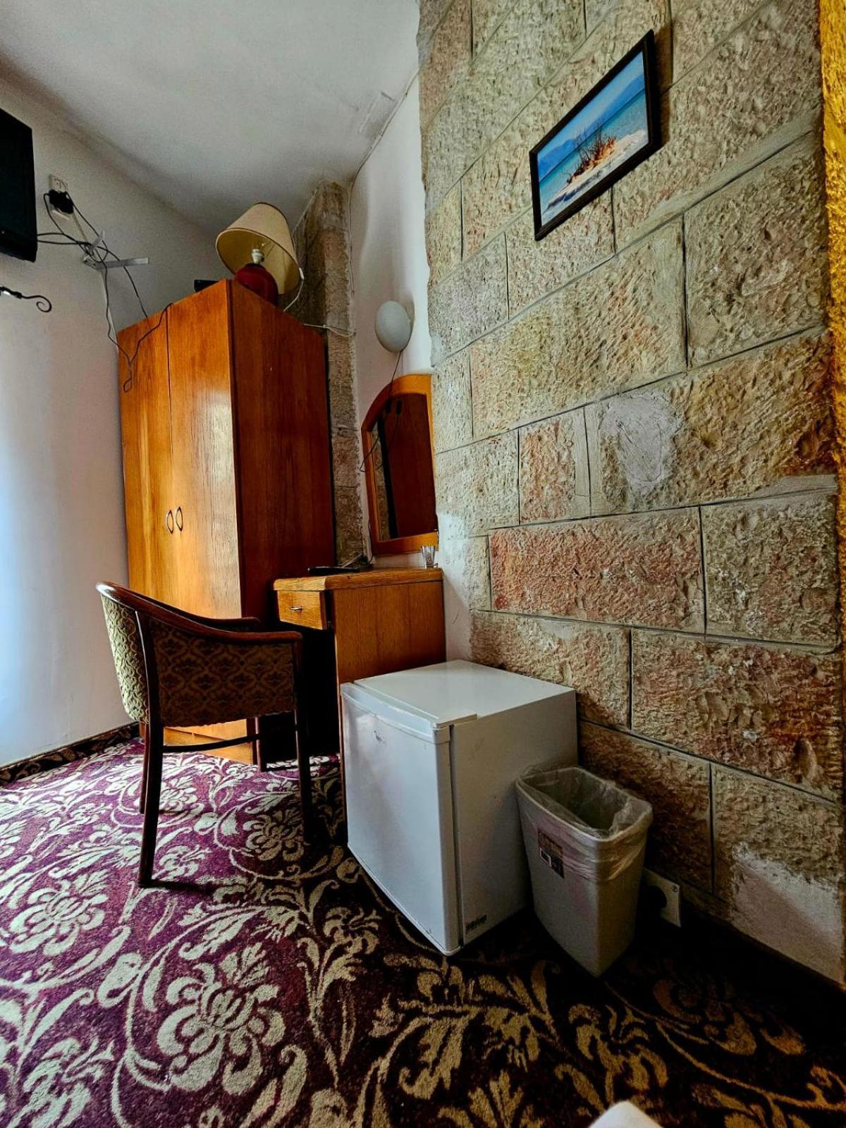 Zion Отель 2*