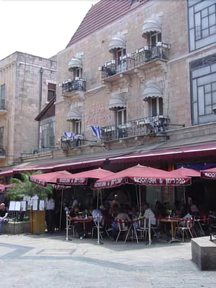 Zion Hotel